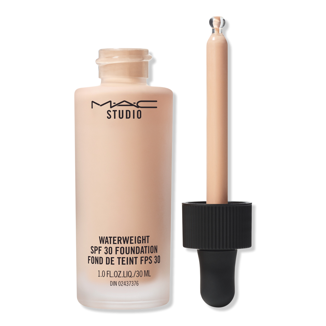 MAC Studio Waterweight SPF 30 Foundation NW15, 1 oz