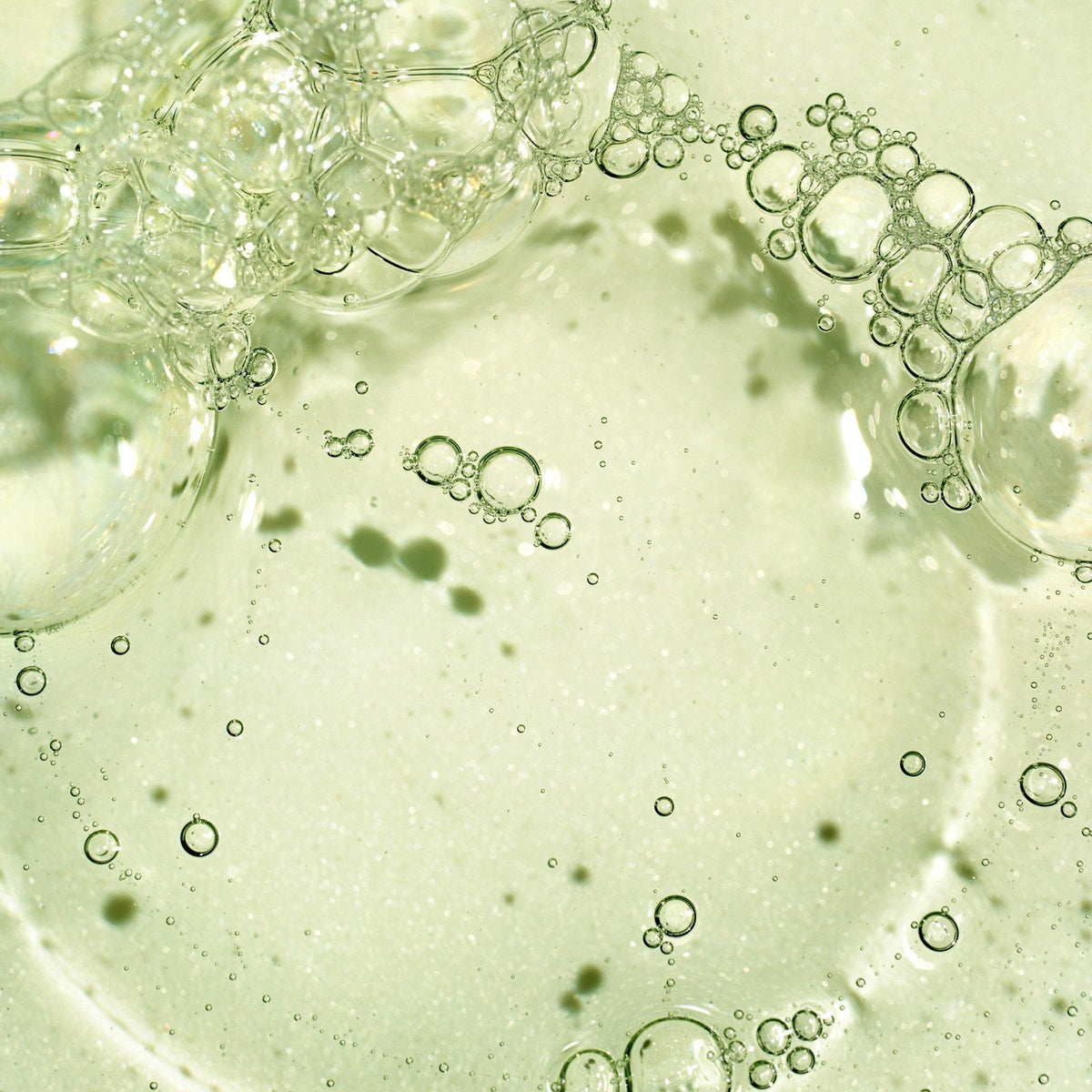 Superfoods Matcha + Apple Replenishing Shampoo