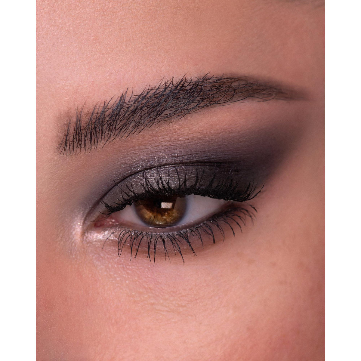 Of Quartz Pressed Powder Palette