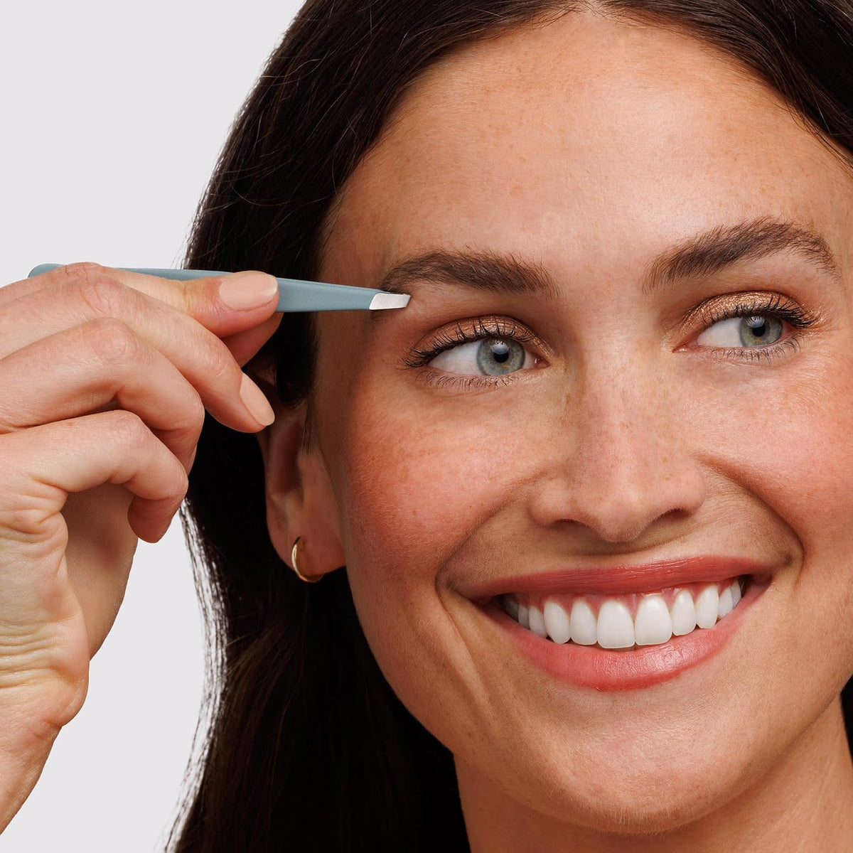 Tweezerman Slant Tweezer Eyebrow Tweezers Mist Blue