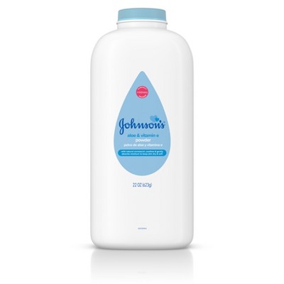 Johnson's Naturally Derived Cornstarch Baby Powder, Aloe & Vitamin E for Delicate Skin
