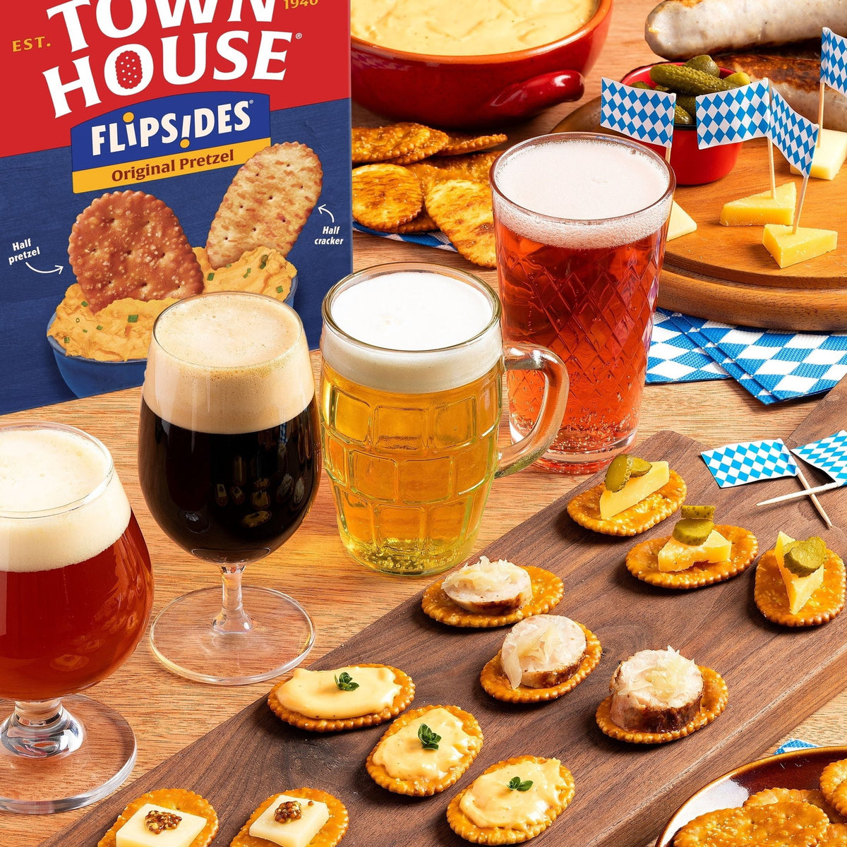 Town House FlipSides Original Oven Baked Crackers, Salty Snacks, 9.2 oz